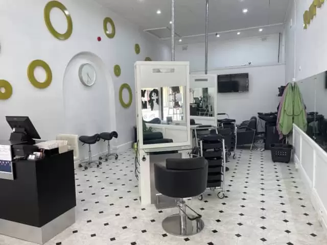 $25,000 Busy hair salon for sale