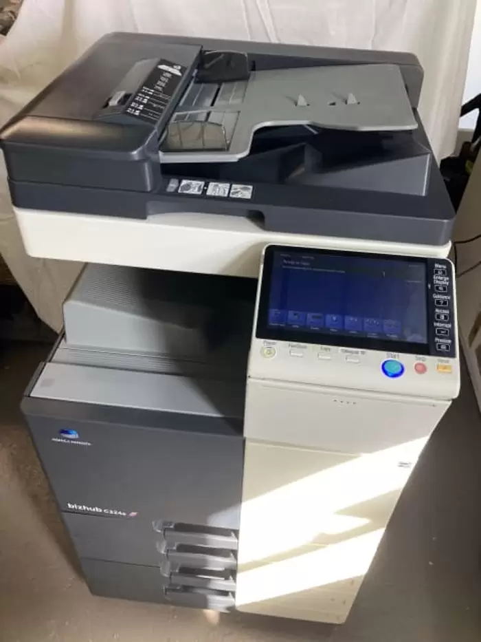 $399 Konica Minolta Bizhub 224e Color Printer Copier PLUS Set of Toners