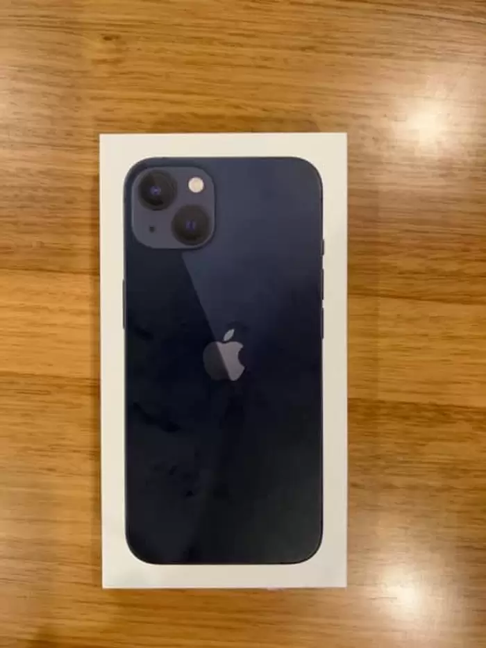 $1,000 Apple iPhone 13, 128gb- midnight colour