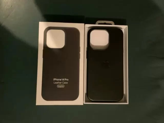 $60 IPhone 14 pro genuine apple leather case with MagSafe NEW