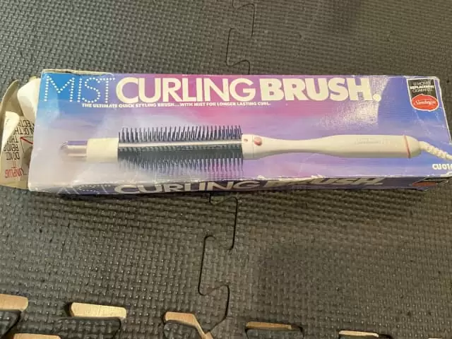 $10 Curling brush | Accessories |  Australia Whittlesea Area