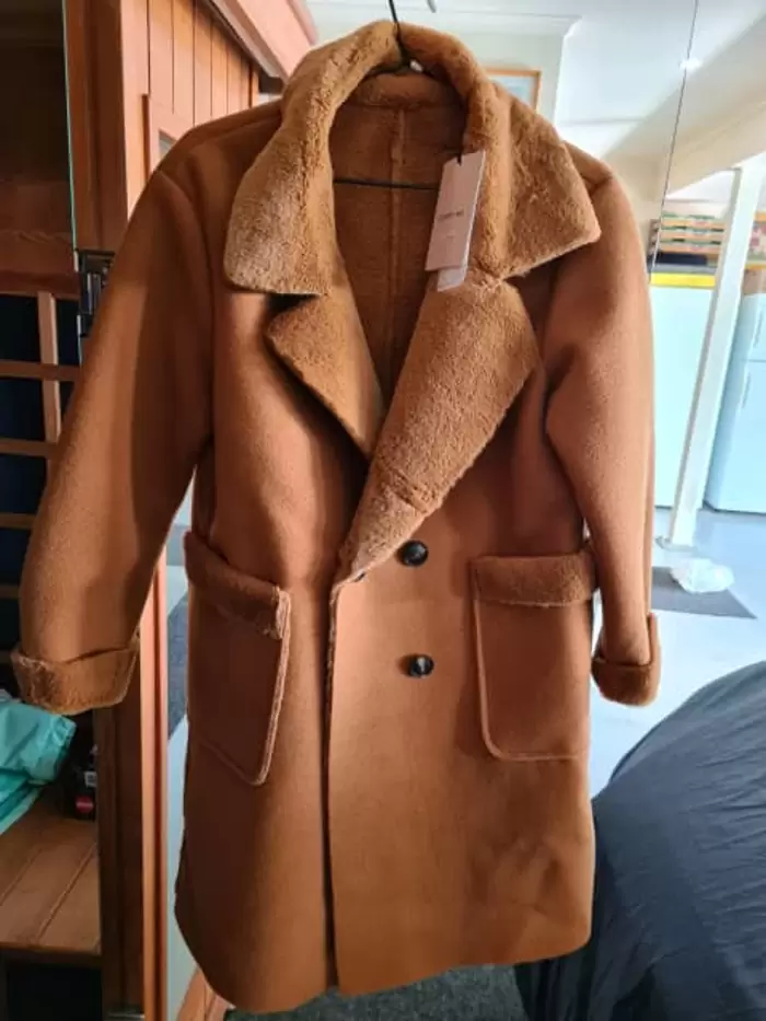 $49 Brand new size 10 carry me brand warm winter coat(wow)